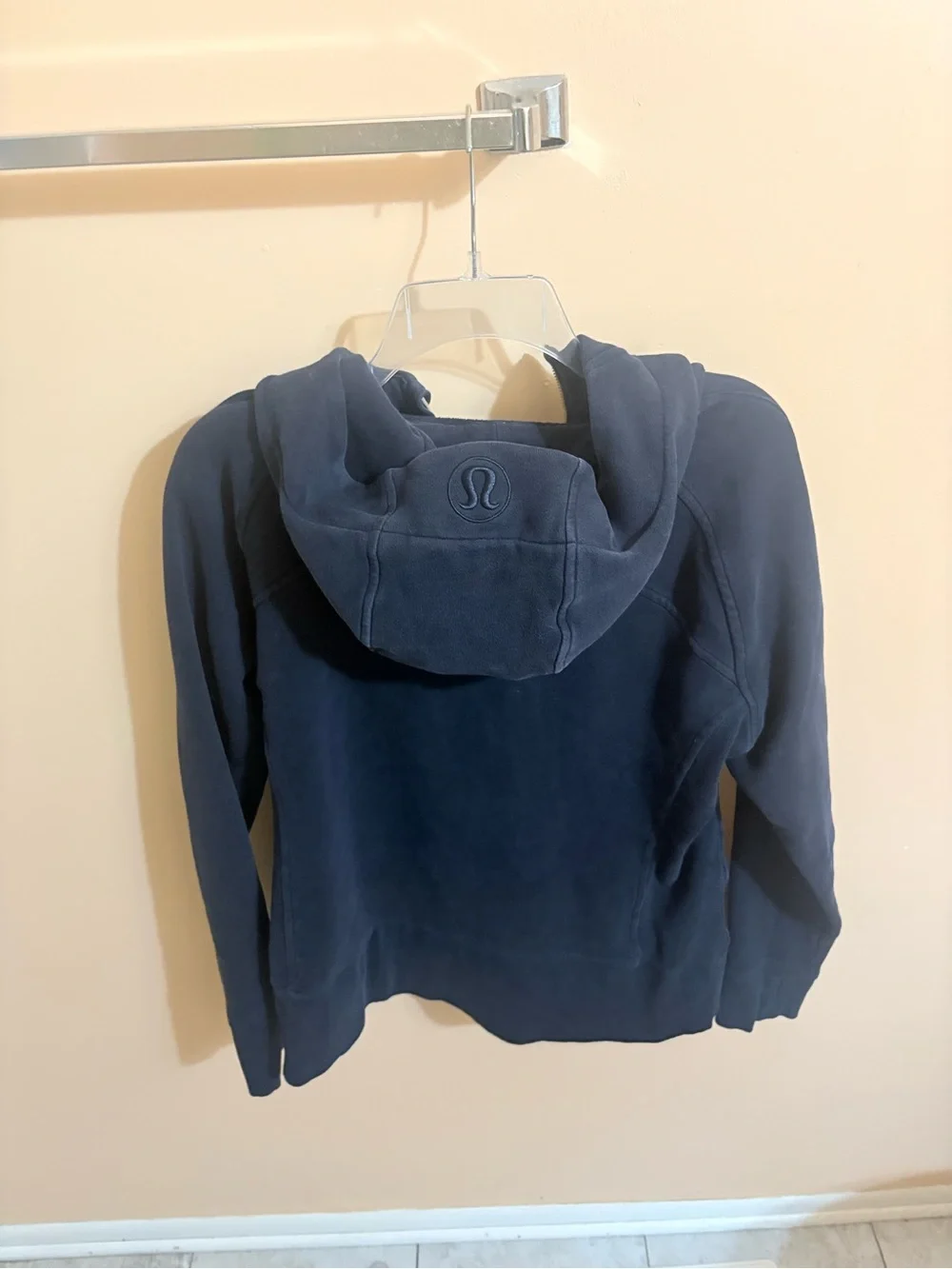 Lululemon Scuba Full-Zip Hoodie in True Navy/Gold